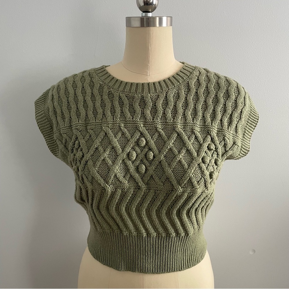 Pure Collection US Preppy Sleeveless Crop Cable Knit Sweater Vest- Size Large
